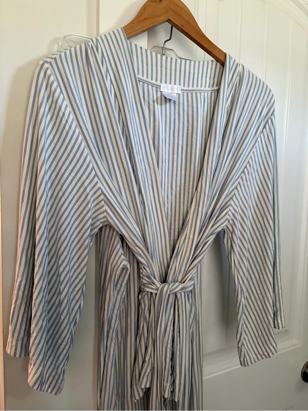 LAKE Striped Light Blue Kimono Pajama Set with Tie-Waist XS - Picture 6 of 9